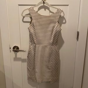 Whit striped dress size 2